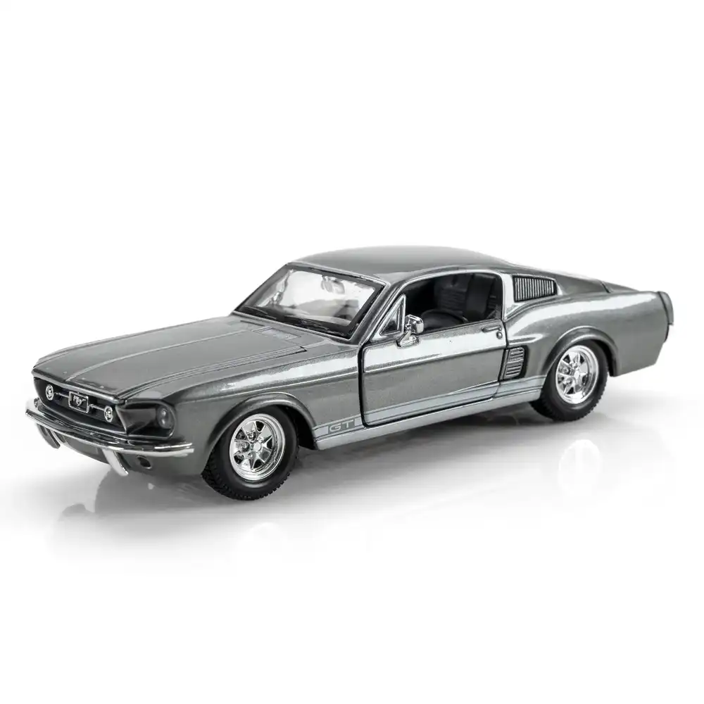 Maisto - 1967 Ford Mustang GT 1/24 Diecast Model - Grey - 31260